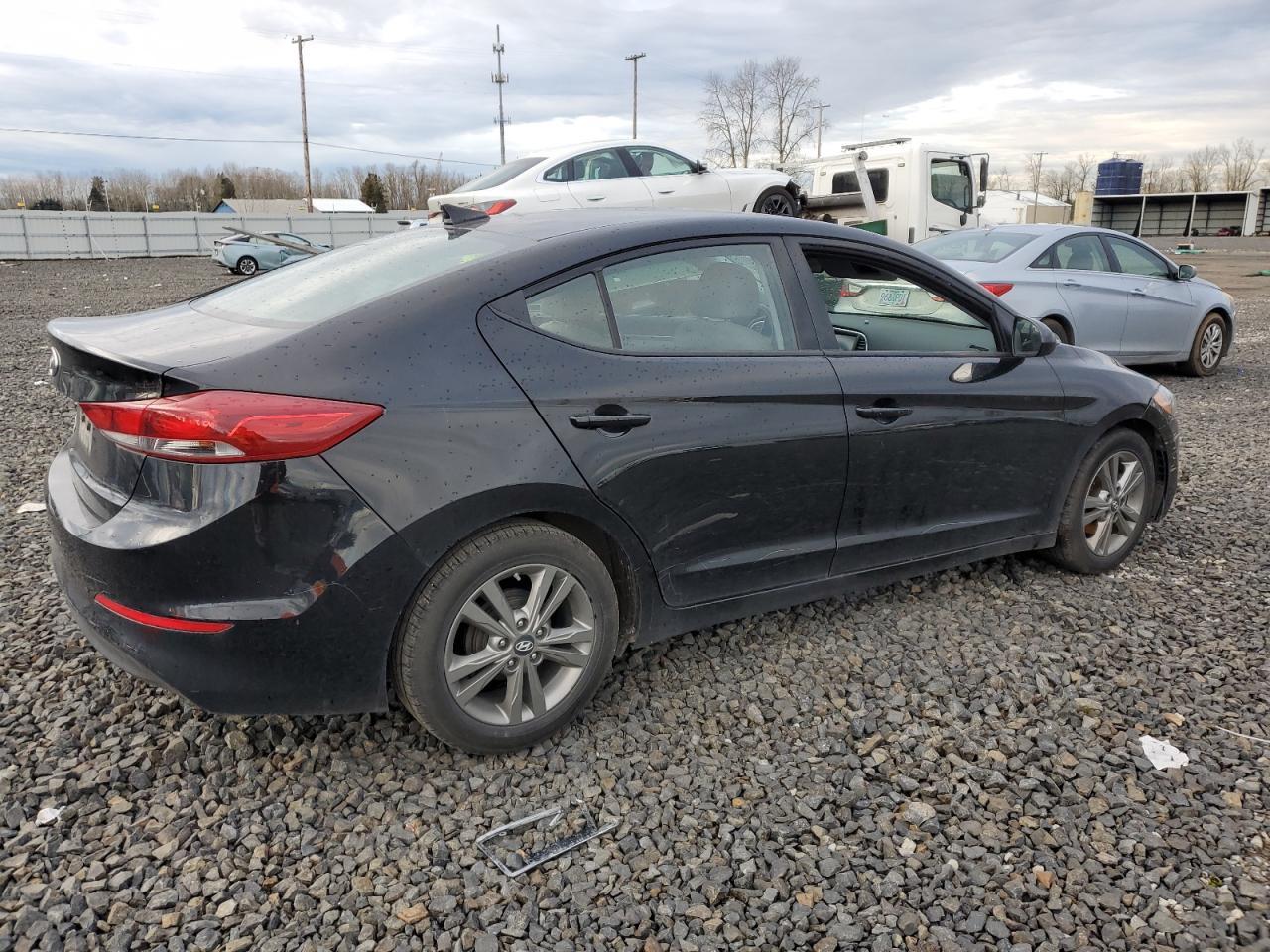 2017 HYUNDAI ELANTRA SE - Фото 3