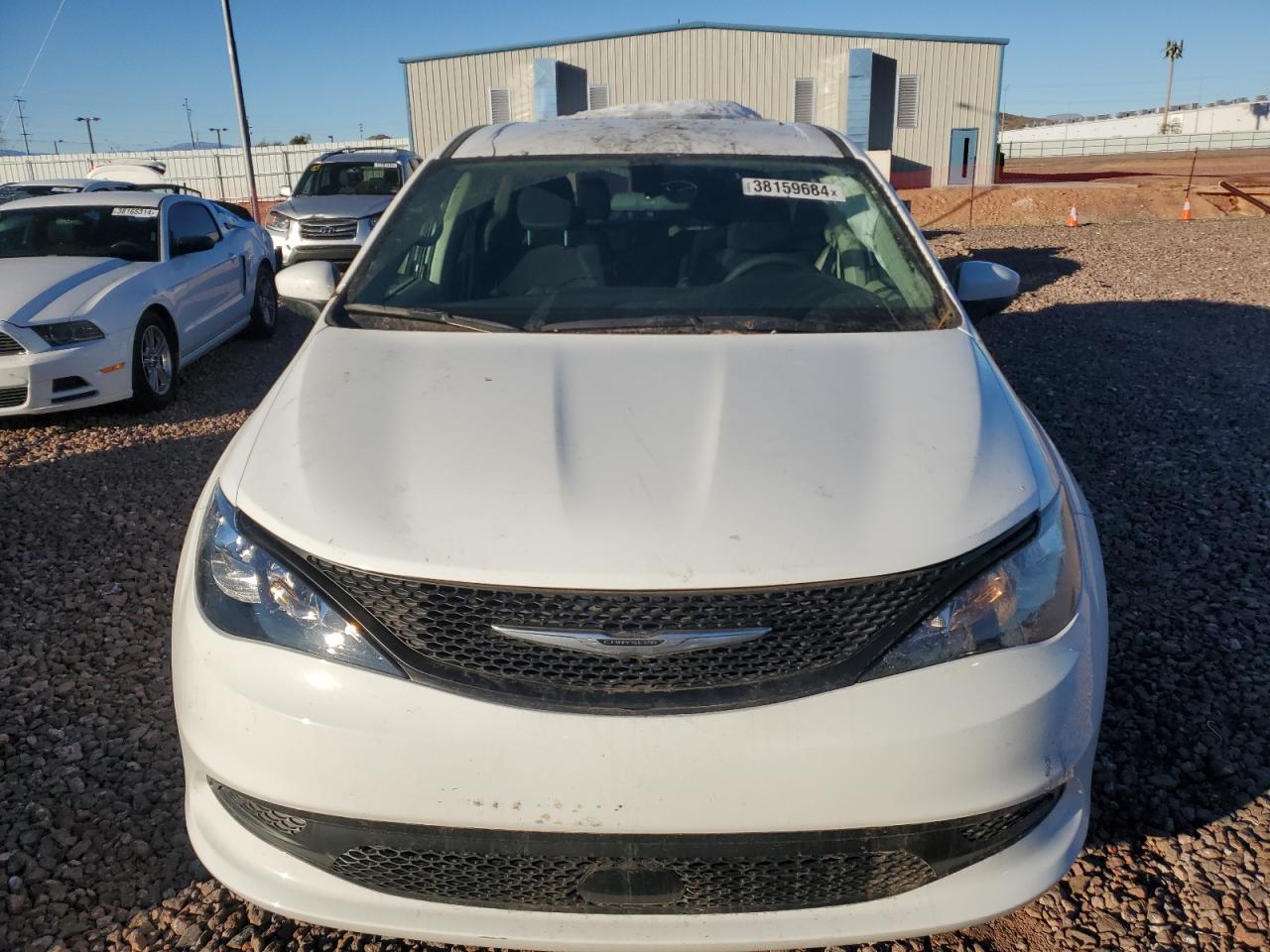 2022 CHRYSLER VOYAGER LX - Фото 5