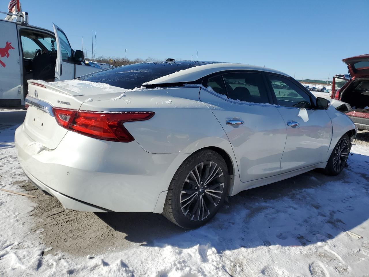 2017 NISSAN MAXIMA 3.5 - Фото 3