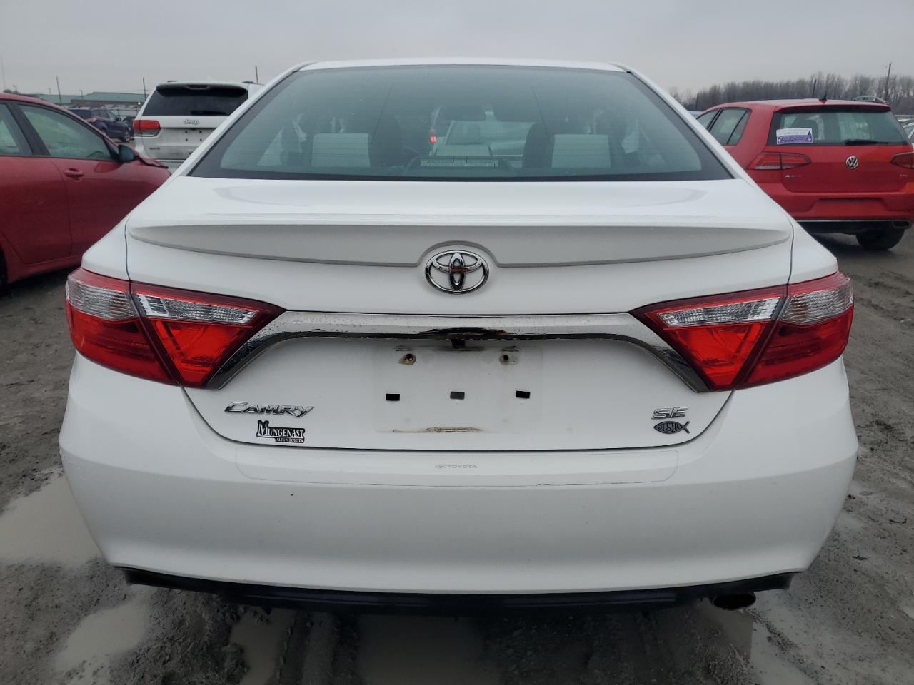 2016 TOYOTA CAMRY LE - Image 6