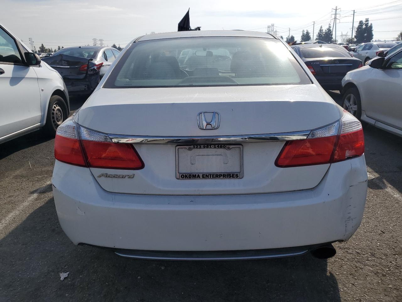 2014 HONDA ACCORD LX - Image 6