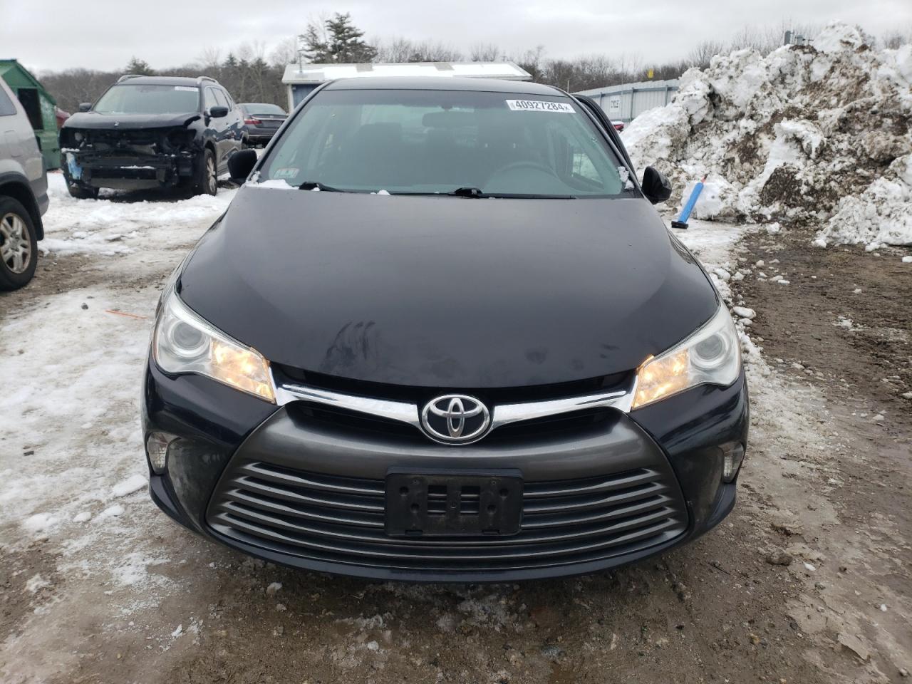 2017 TOYOTA CAMRY LE - Image 5