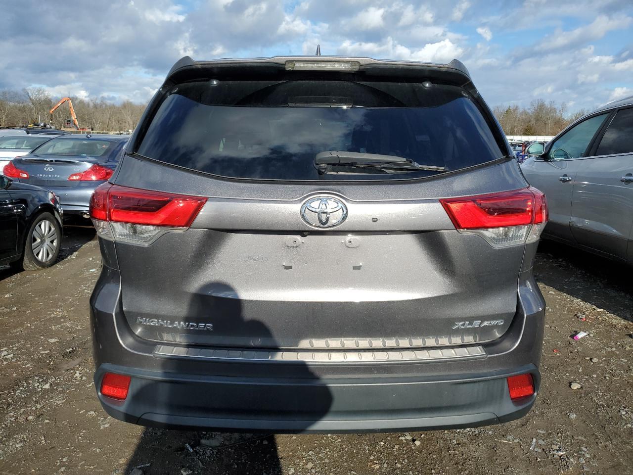 2018 TOYOTA HIGHLANDER - Фото 6