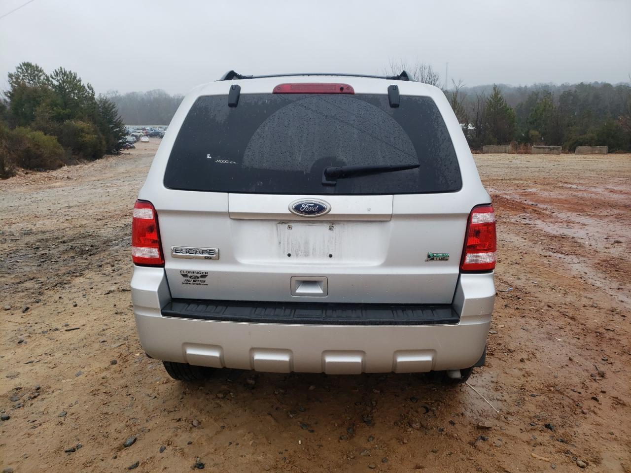 2010 FORD ESCAPE XLT - Image 6