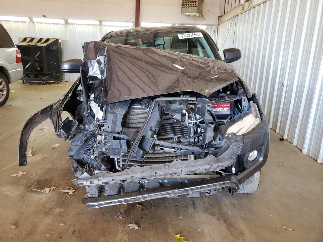 2018 TOYOTA TACOMA DOU - Фото 5