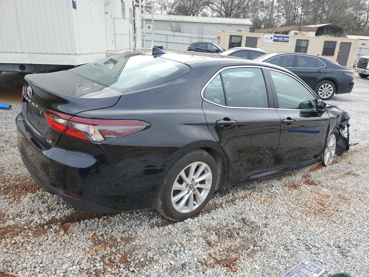 2023 TOYOTA CAMRY LE - Фото 3