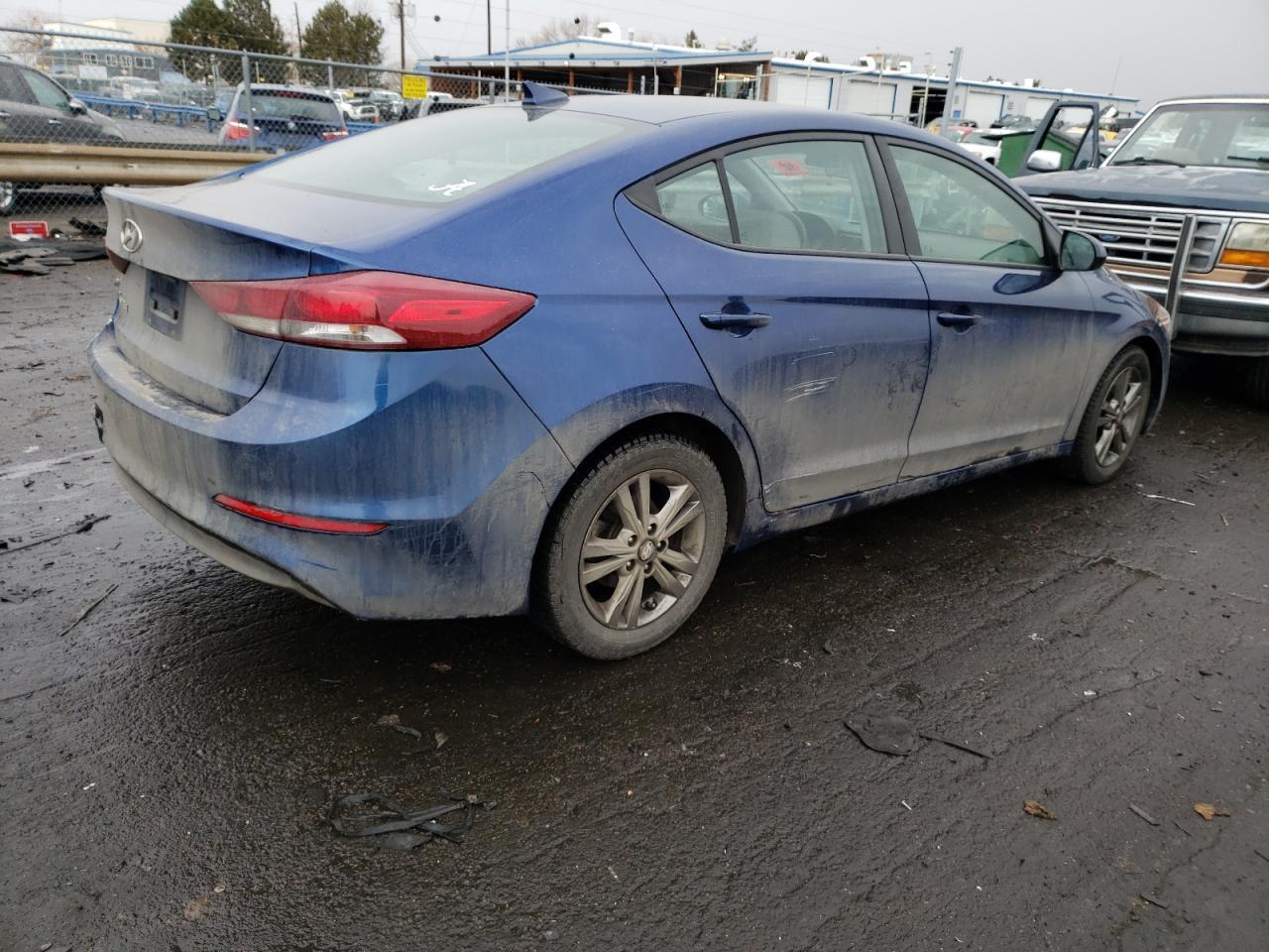 2018 HYUNDAI ELANTRA SE - Фото 3