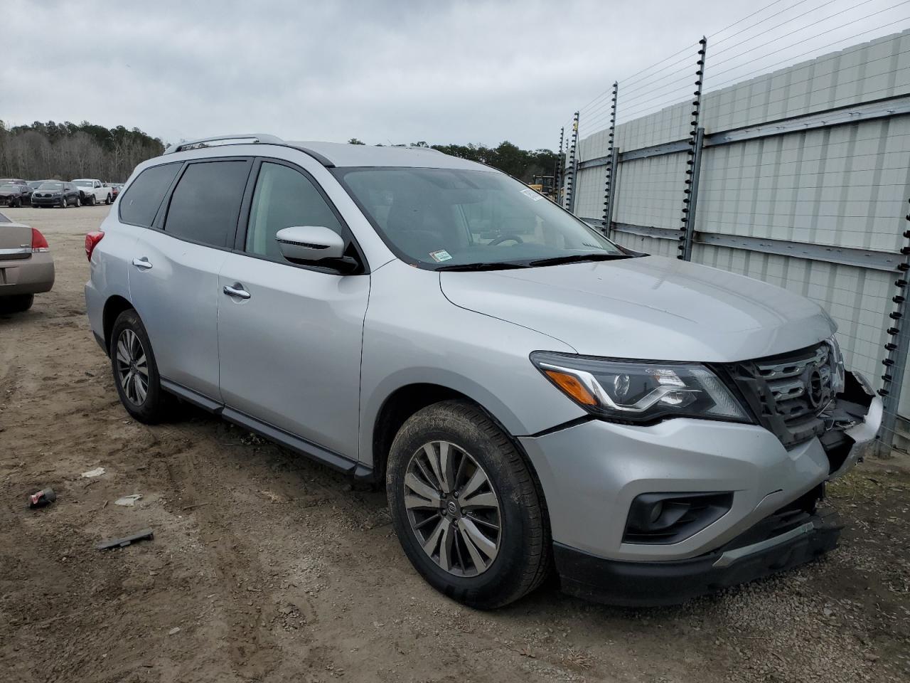 2019 NISSAN PATHFINDER - Фото 4