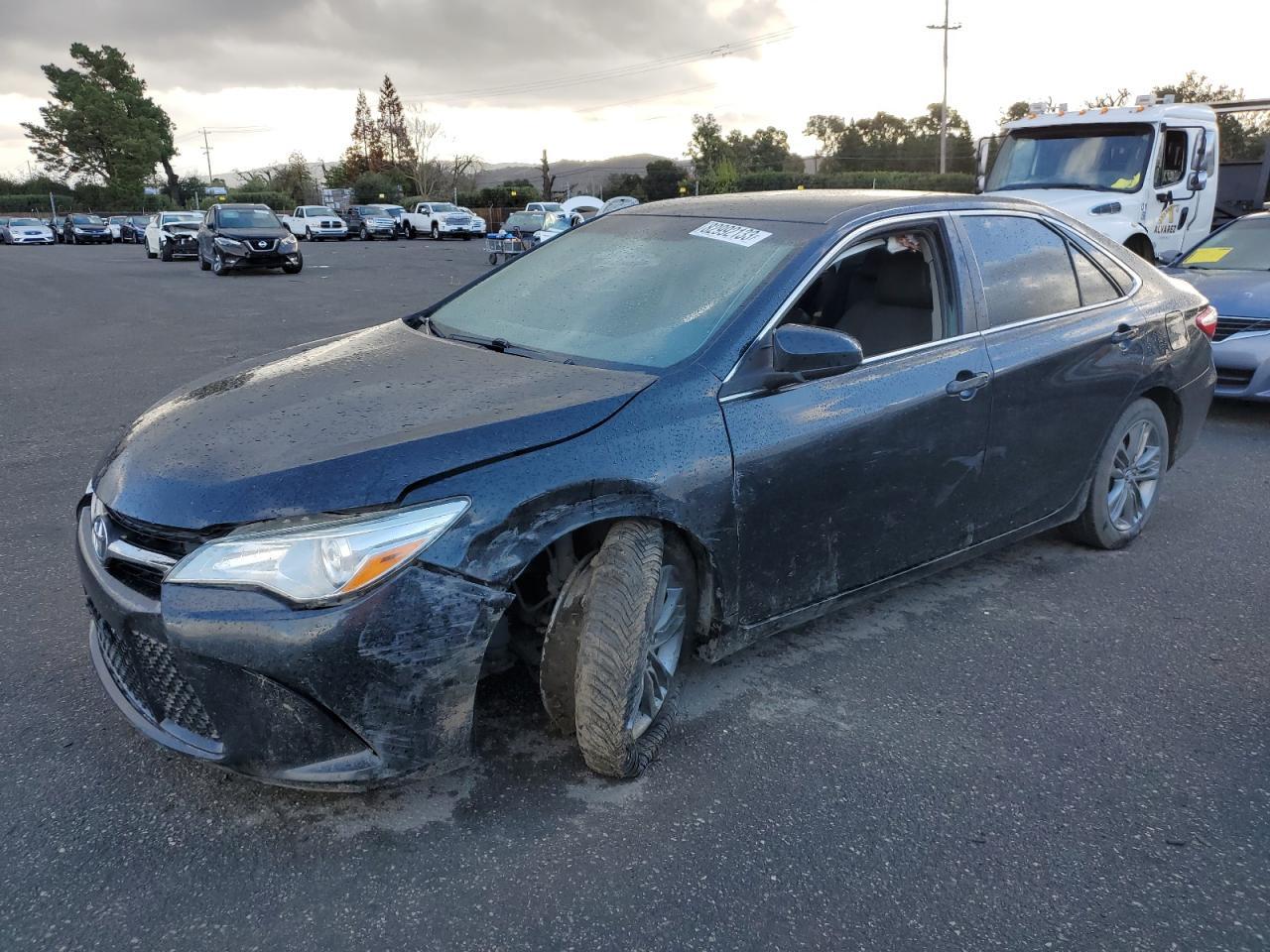 2015 TOYOTA CAMRY LE car image