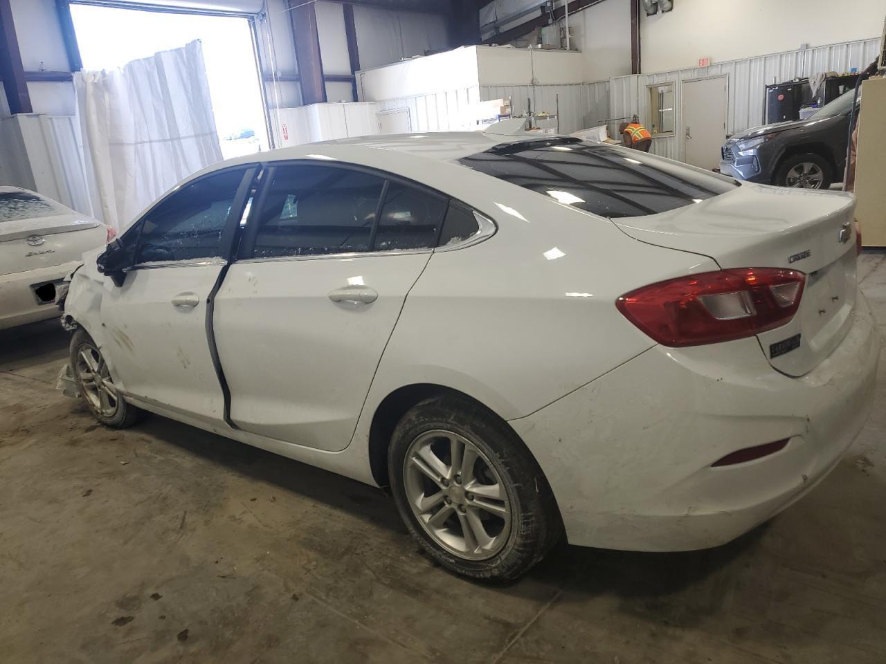 2017 CHEVROLET CRUZE LT - Image 2