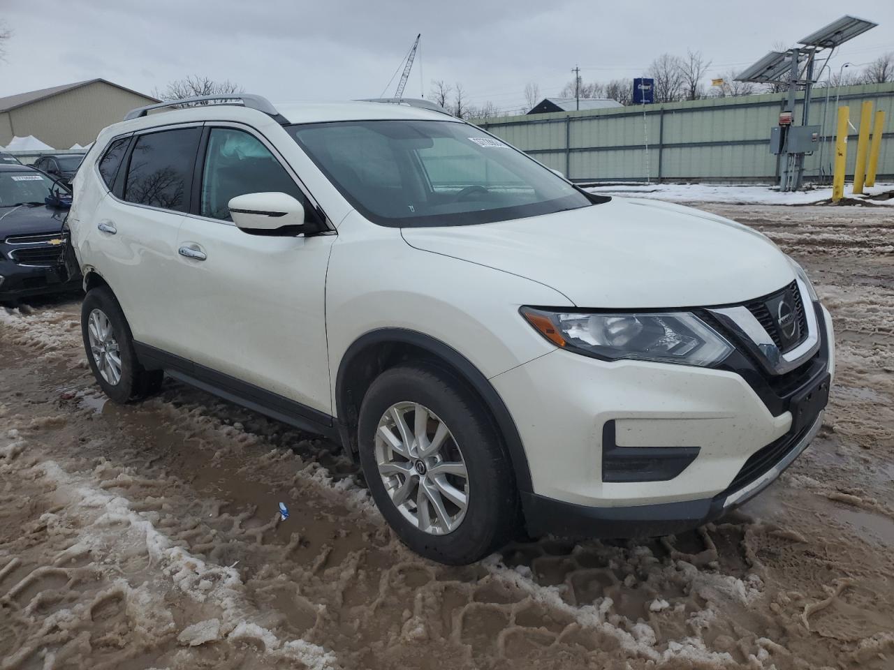 2017 NISSAN ROGUE SV - Фото 4