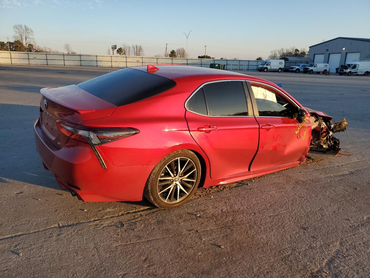 2021 TOYOTA CAMRY SE - Image 3