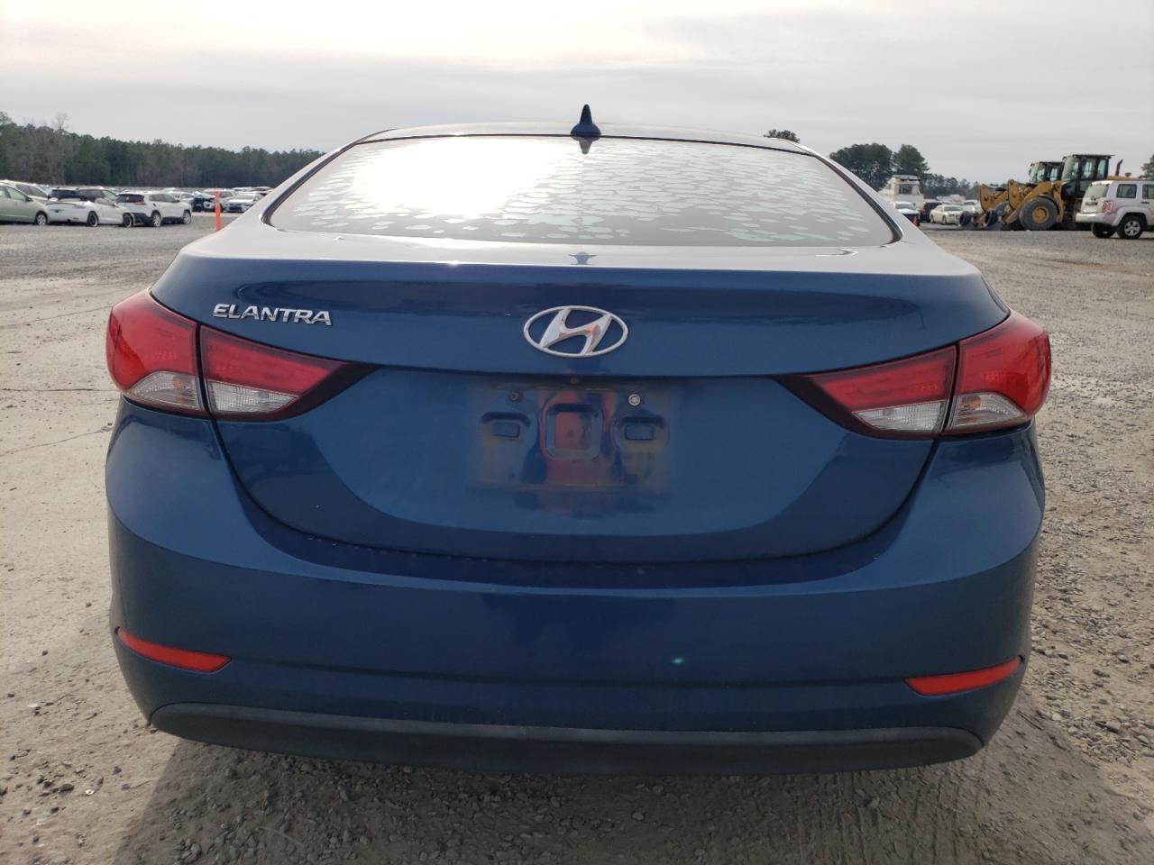 2015 HYUNDAI ELANTRA SE - Image 6