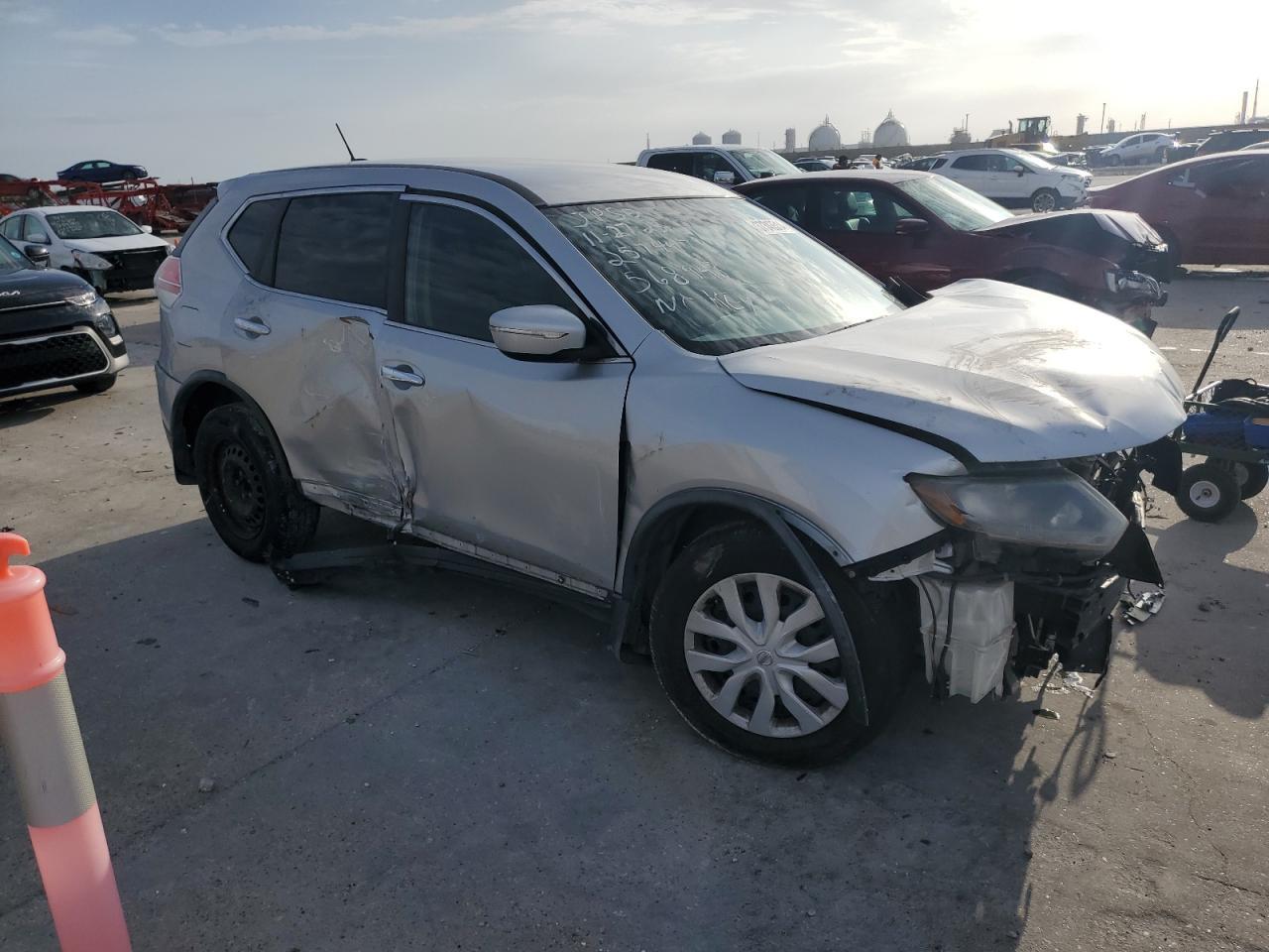2015 NISSAN ROGUE S - Фото 4