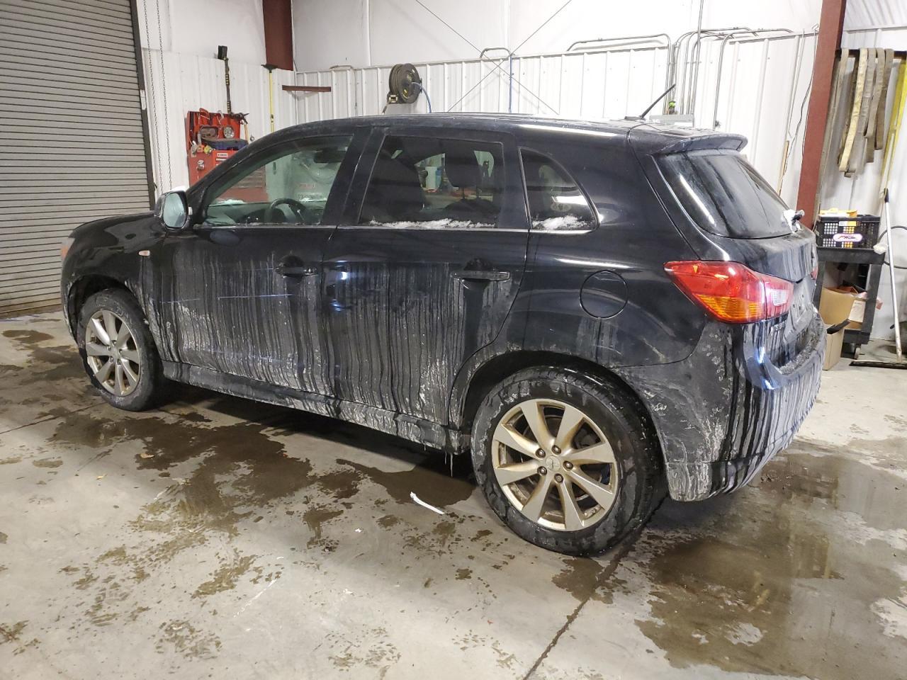 2015 MITSUBISHI OUTLANDER - Фото 2