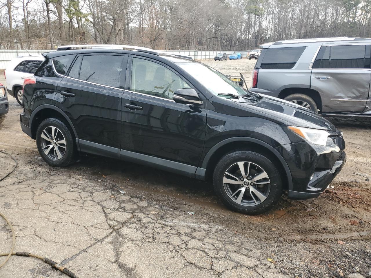 2016 TOYOTA RAV4 XLE - Image 4