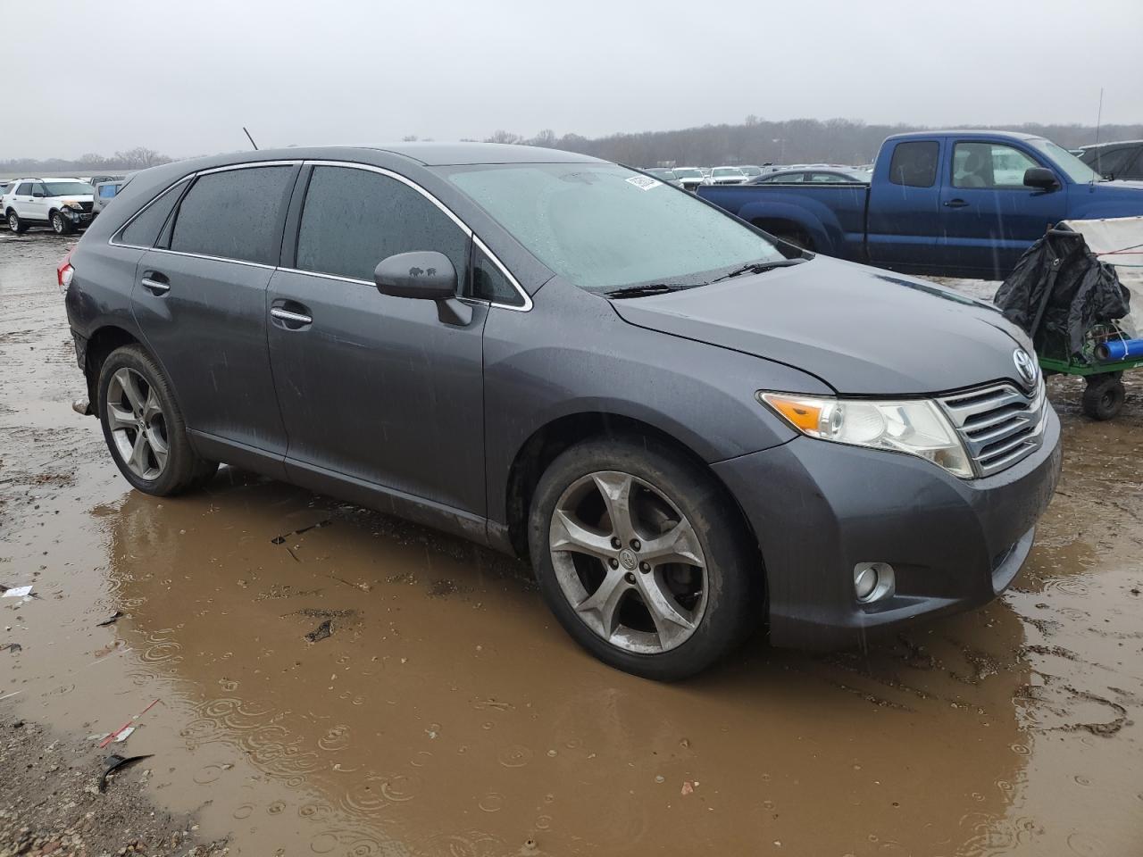 2011 TOYOTA VENZA - Фото 4