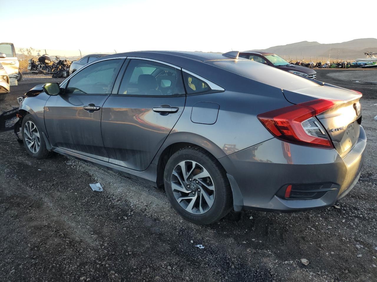 2018 HONDA CIVIC EX - Image 2