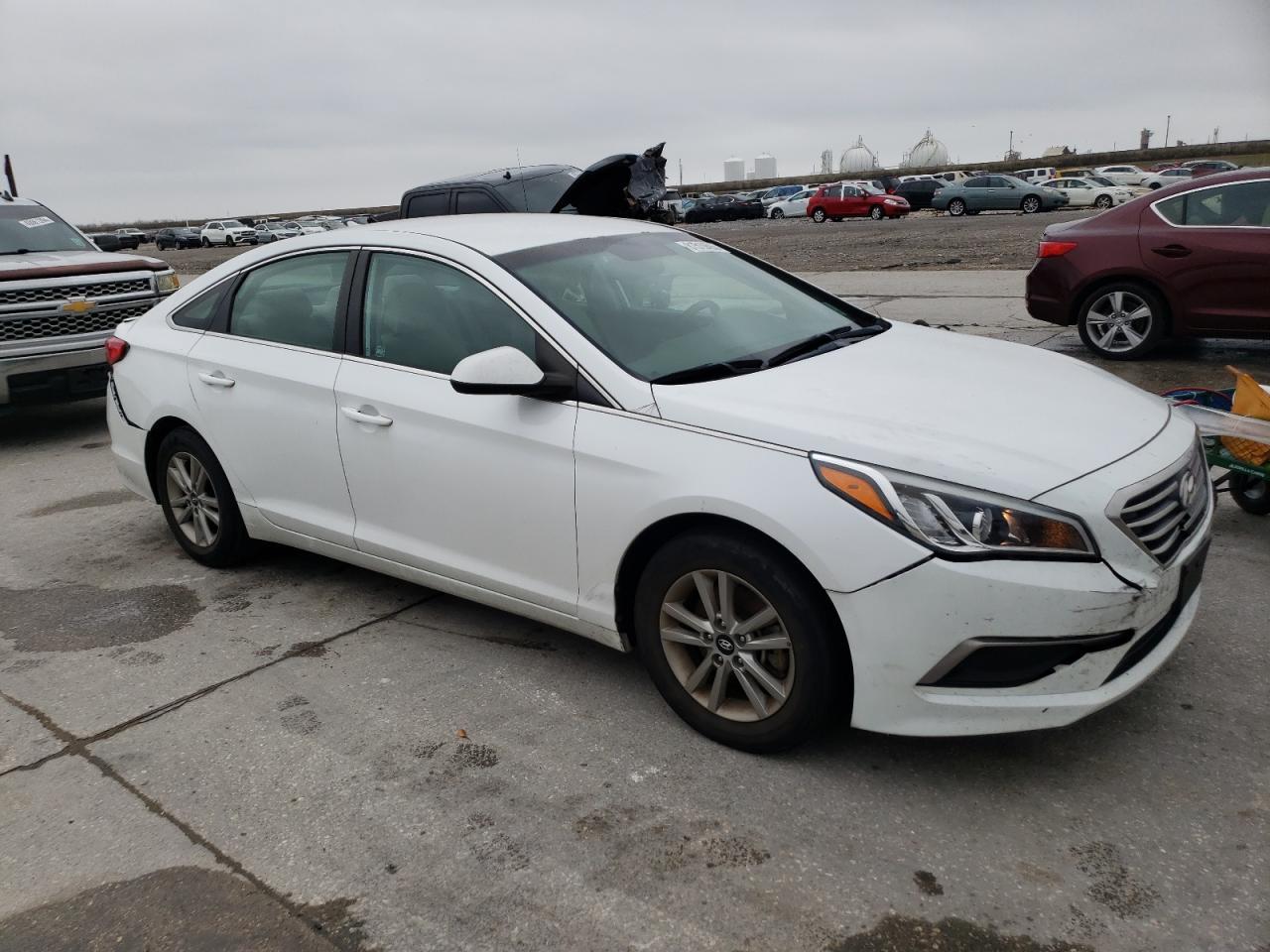 2017 HYUNDAI SONATA SE - Фото 4