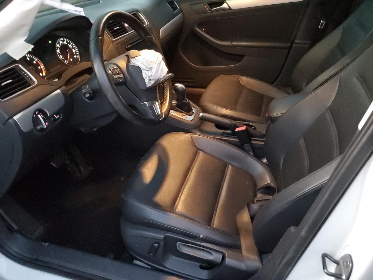 2014 VOLKSWAGEN JETTA SE - Фото 7