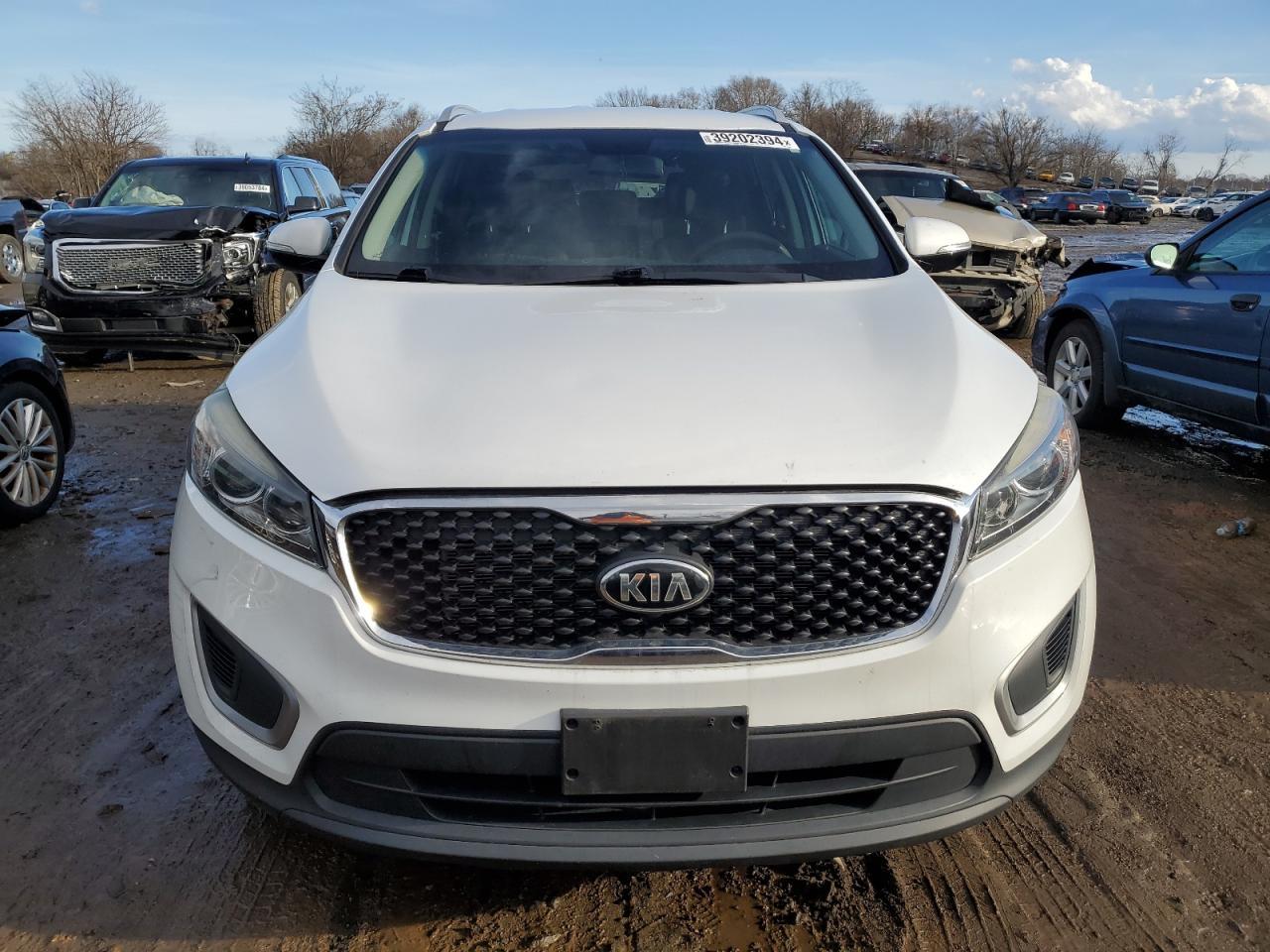 2016 KIA SORENTO LX - Image 5
