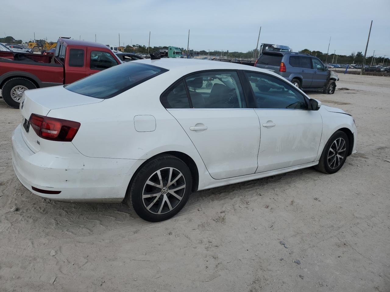 2017 VOLKSWAGEN JETTA SE - Image 3