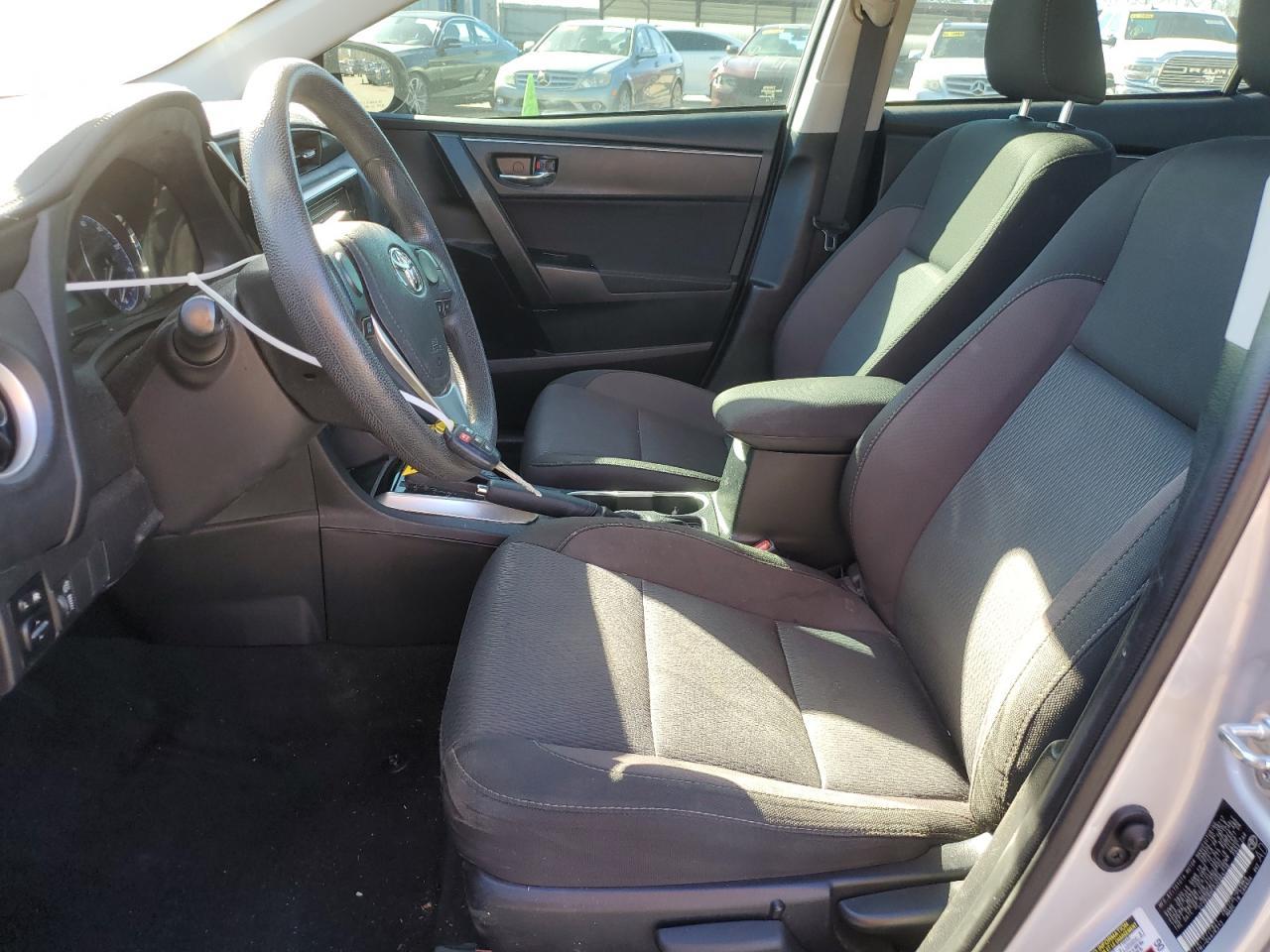 2018 TOYOTA COROLLA L - Фото 7