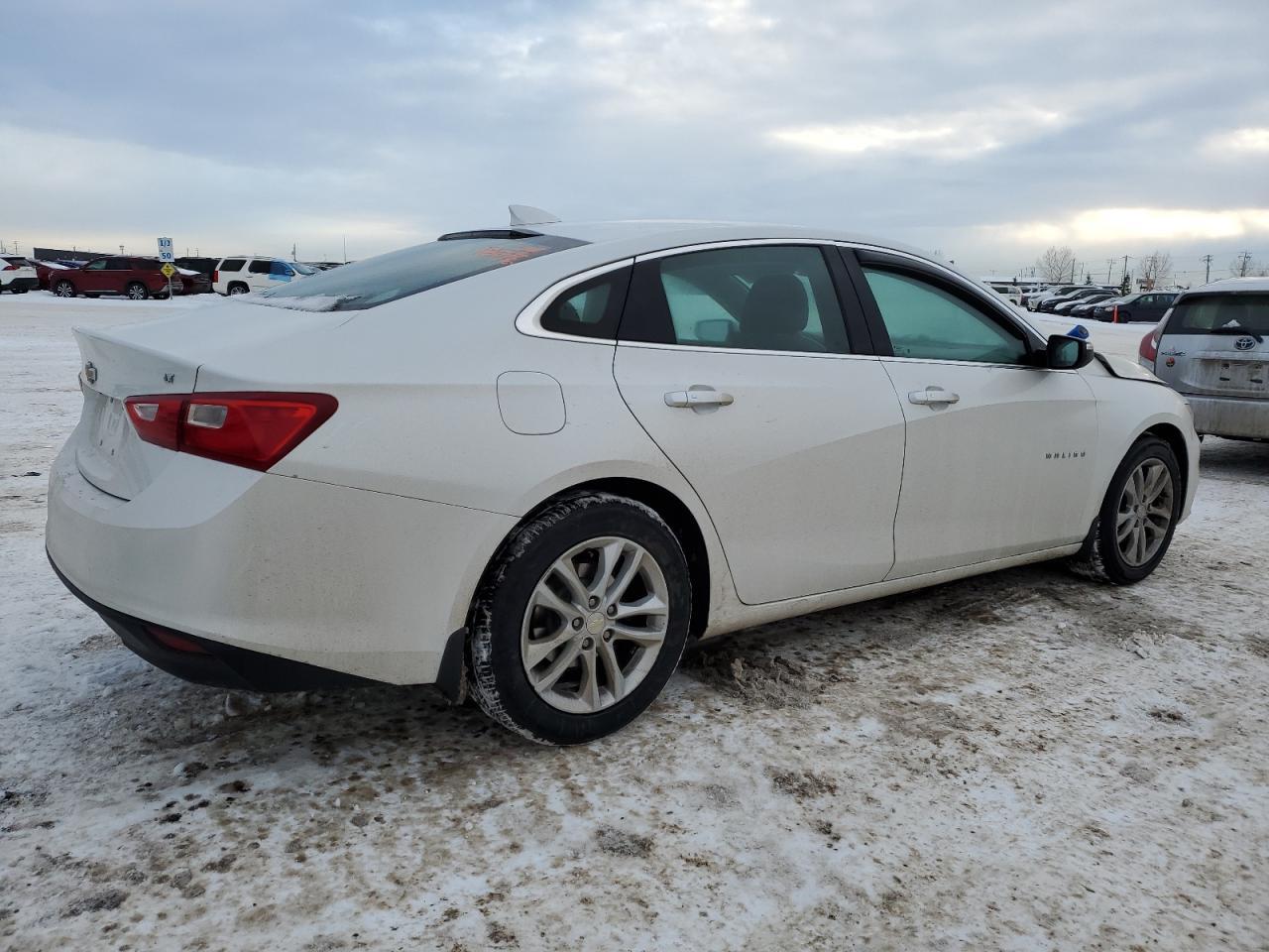 2017 CHEVROLET MALIBU LT - Image 3