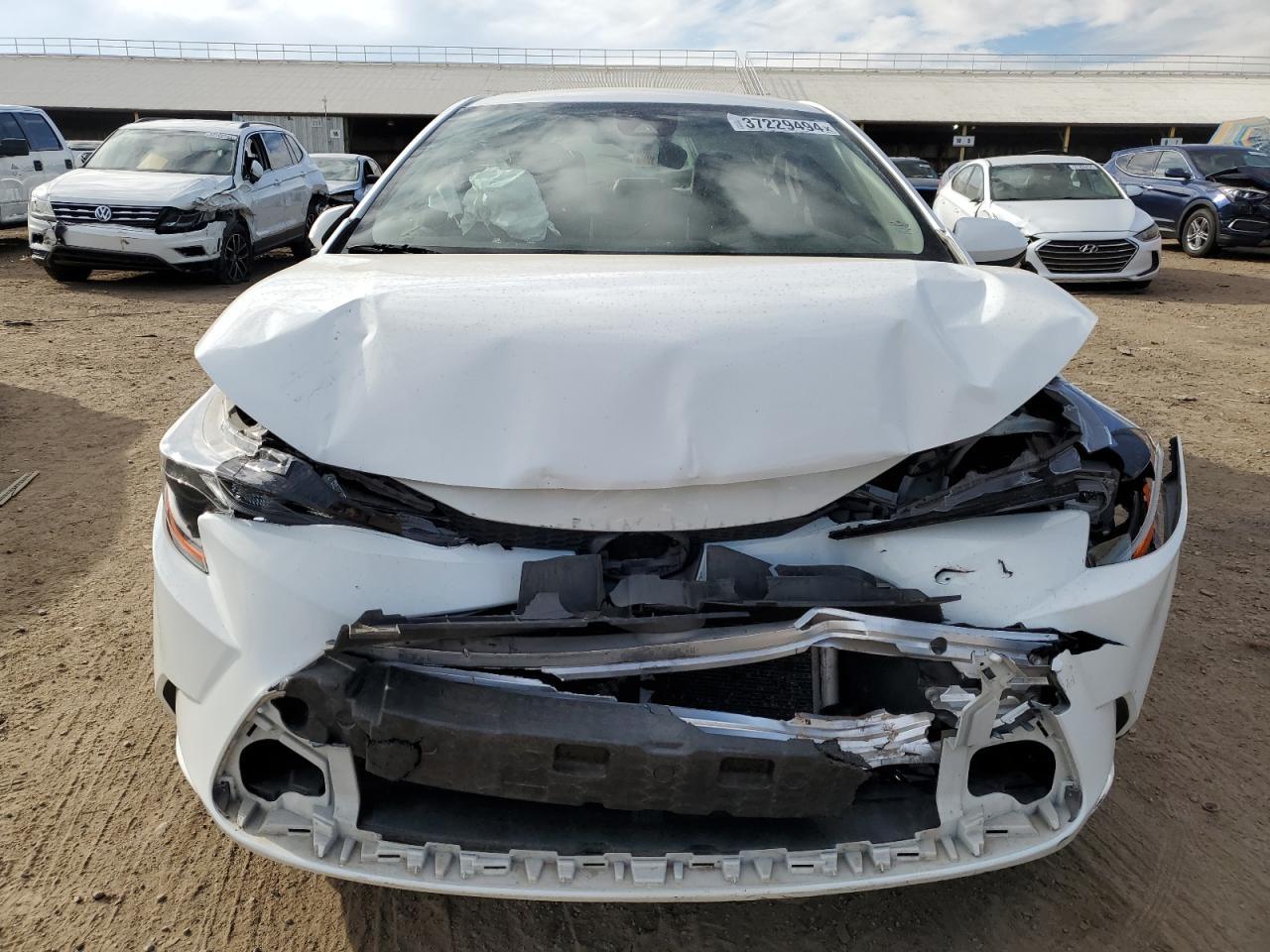 2020 TOYOTA COROLLA LE - Фото 5