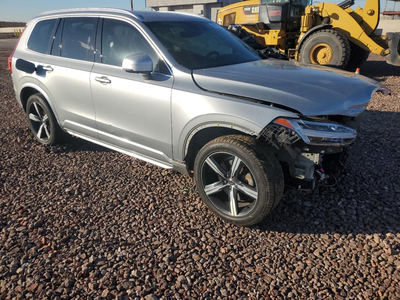 2016 VOLVO XC90 T6 - Image 4