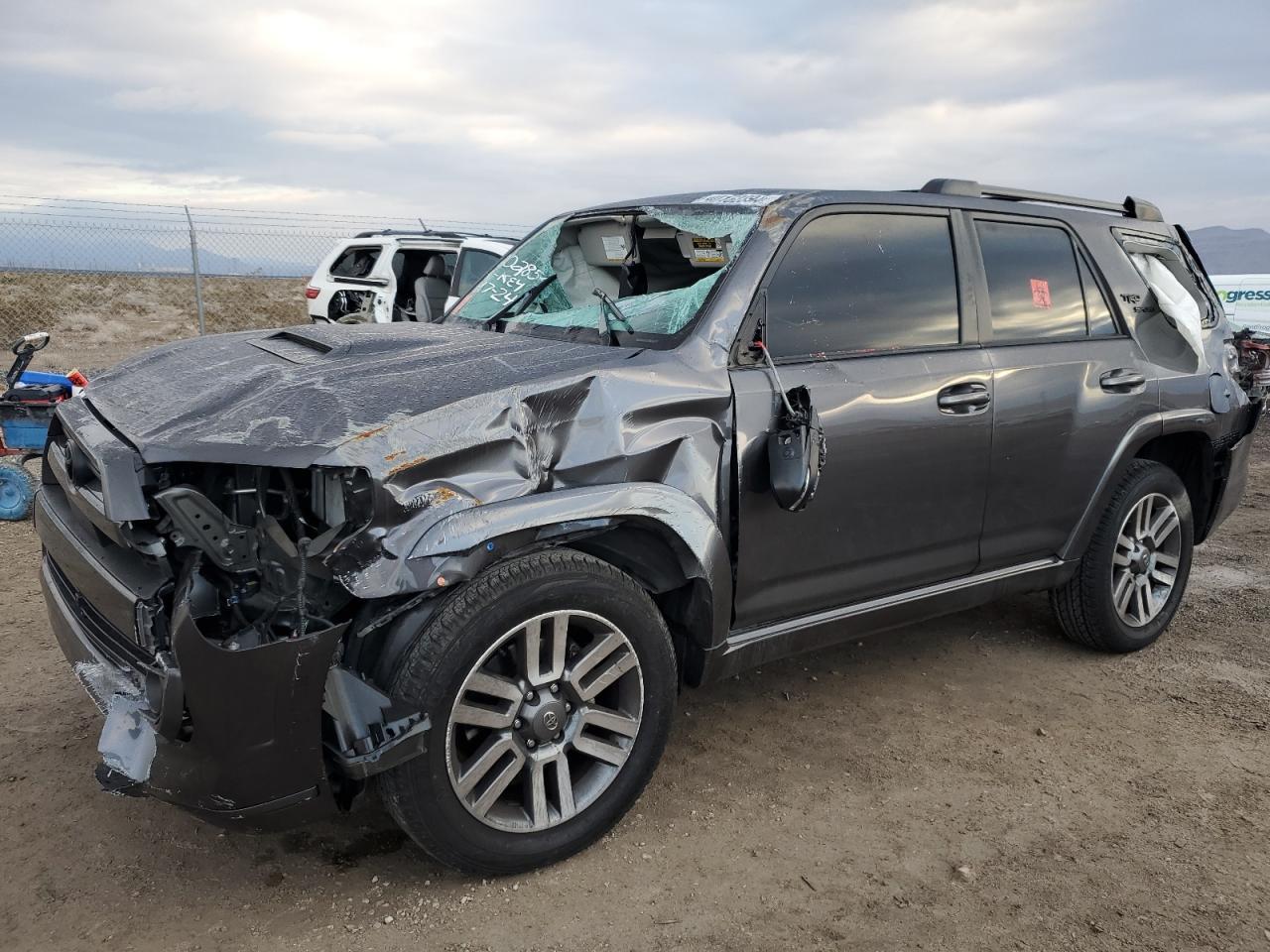 2022 TOYOTA 4RUNNER SR
