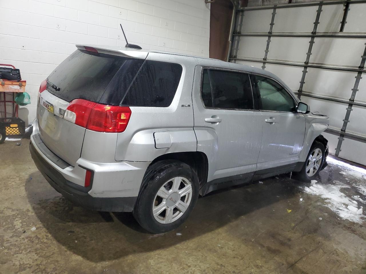 2016 GMC TERRAIN SL - Фото 3