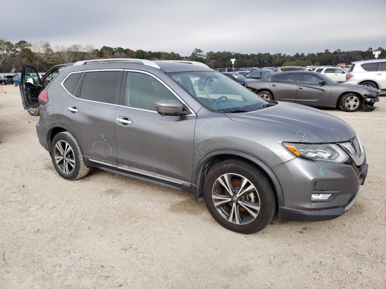 2017 NISSAN ROGUE S - Image 4