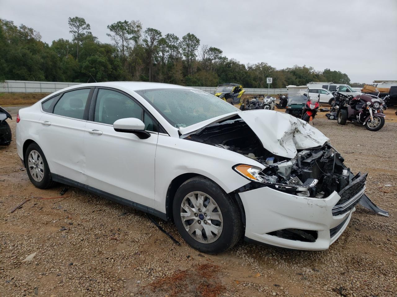 2013 FORD FUSION S - Image 4