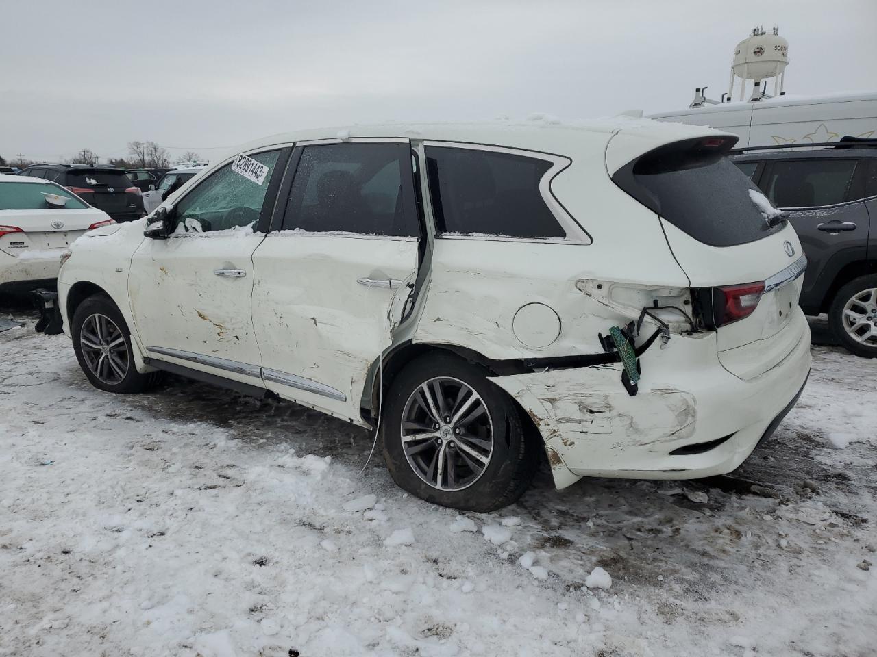 2019 INFINITI QX60 LUXE - Image 2