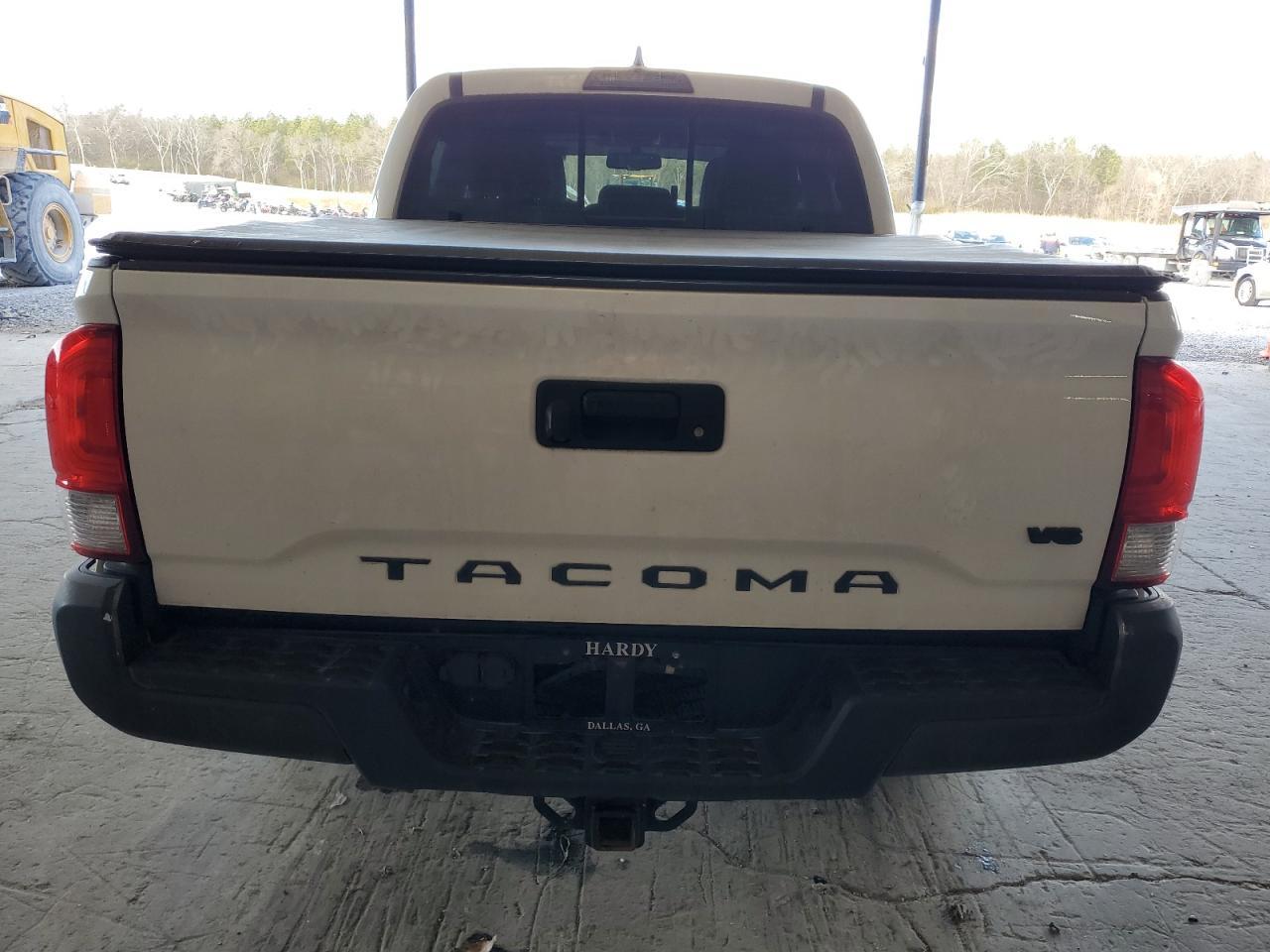 2017 TOYOTA TACOMA DOU - Фото 6
