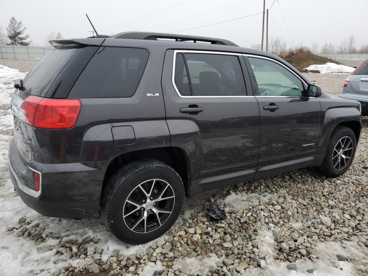 2016 GMC TERRAIN SL - Image 3