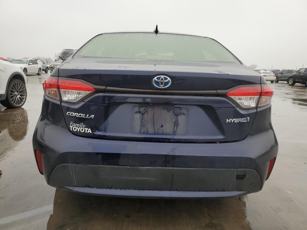 2022 TOYOTA COROLLA LE - Фото 6