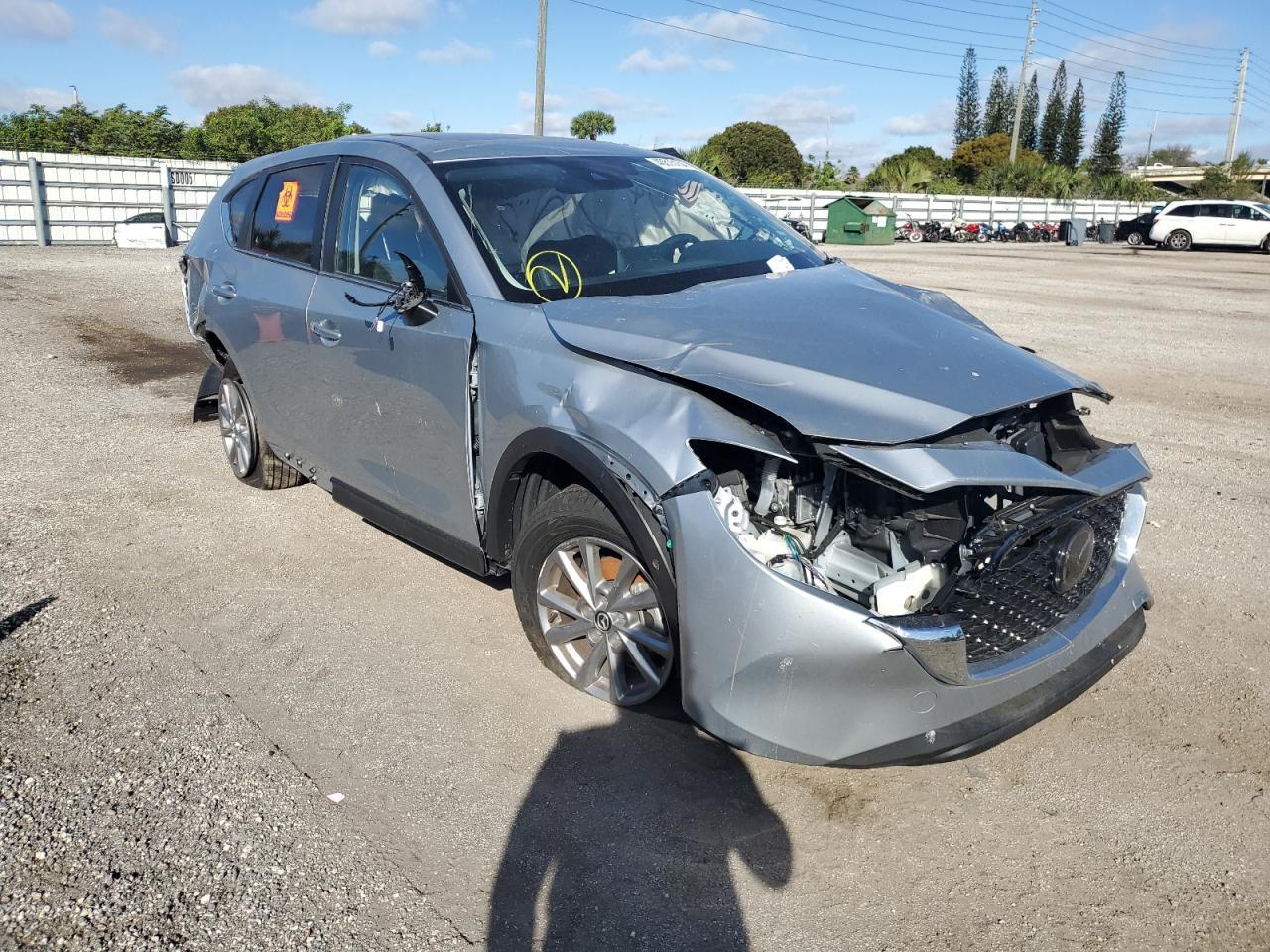 2023 MAZDA CX-5 PREFE - Image 4