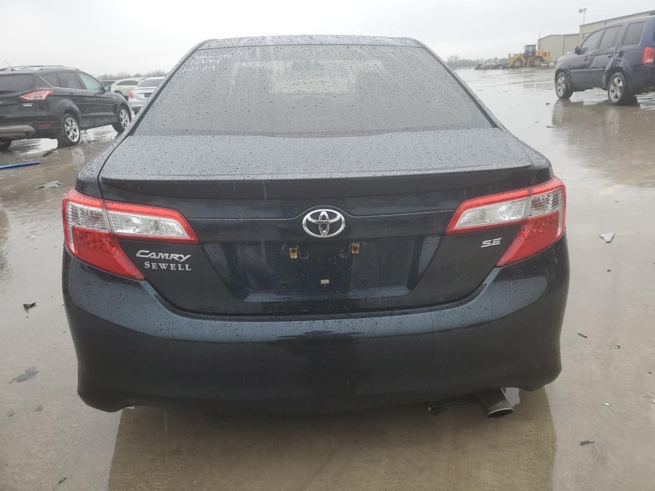 2014 TOYOTA CAMRY L - Image 6