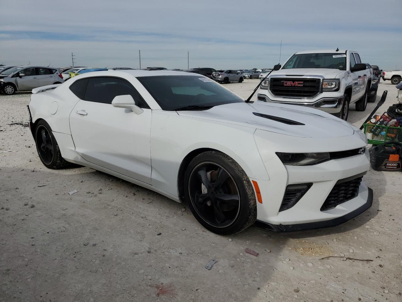 2018 CHEVROLET CAMARO SS - Image 4