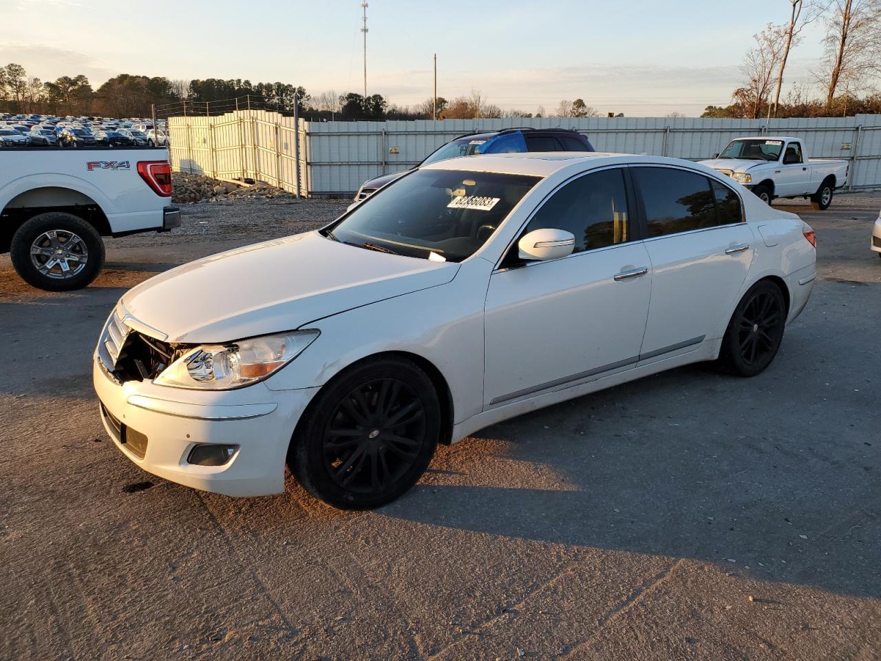 2011 HYUNDAI GENESIS 4. car image