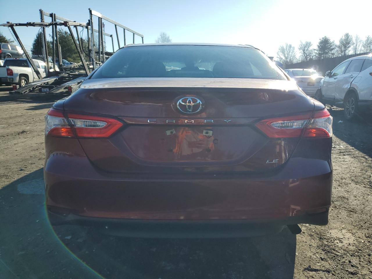 2018 TOYOTA CAMRY L - Фото 6