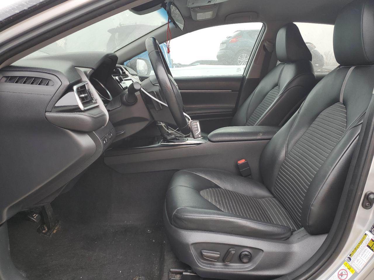 2018 TOYOTA CAMRY L - Фото 7