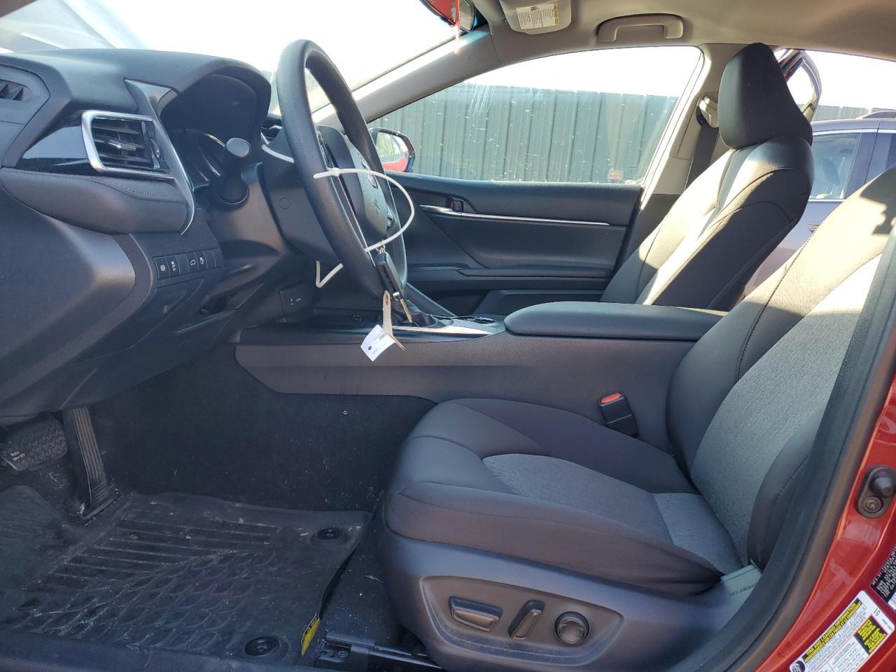2018 TOYOTA CAMRY L - Фото 7