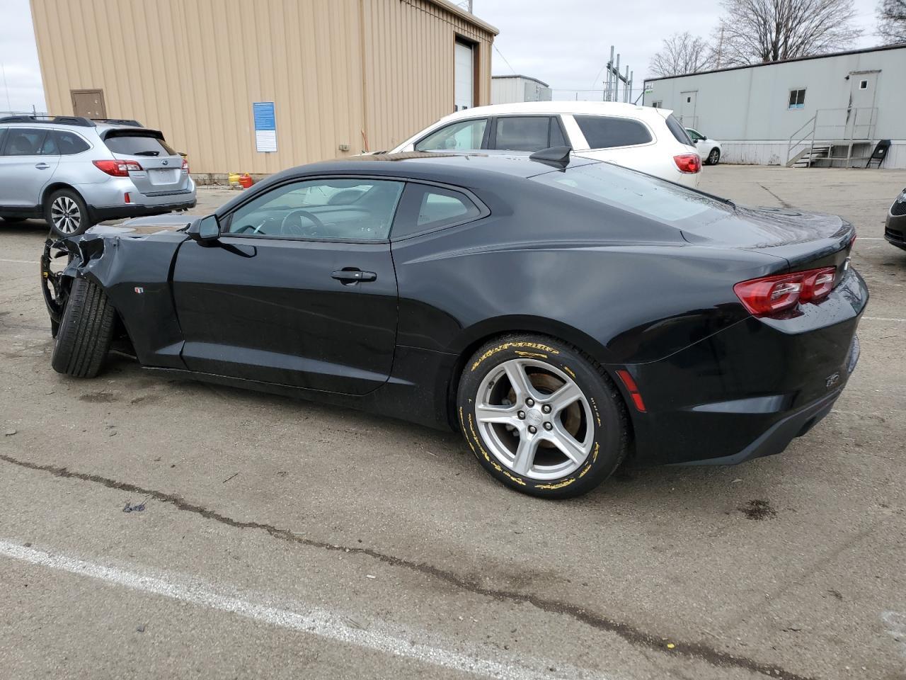 2020 CHEVROLET CAMARO LS - Фото 2