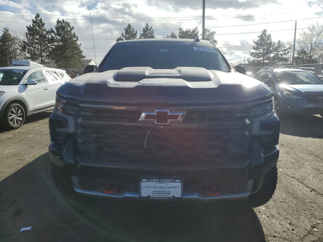 2023 CHEVROLET SILVERADO - Фото 5