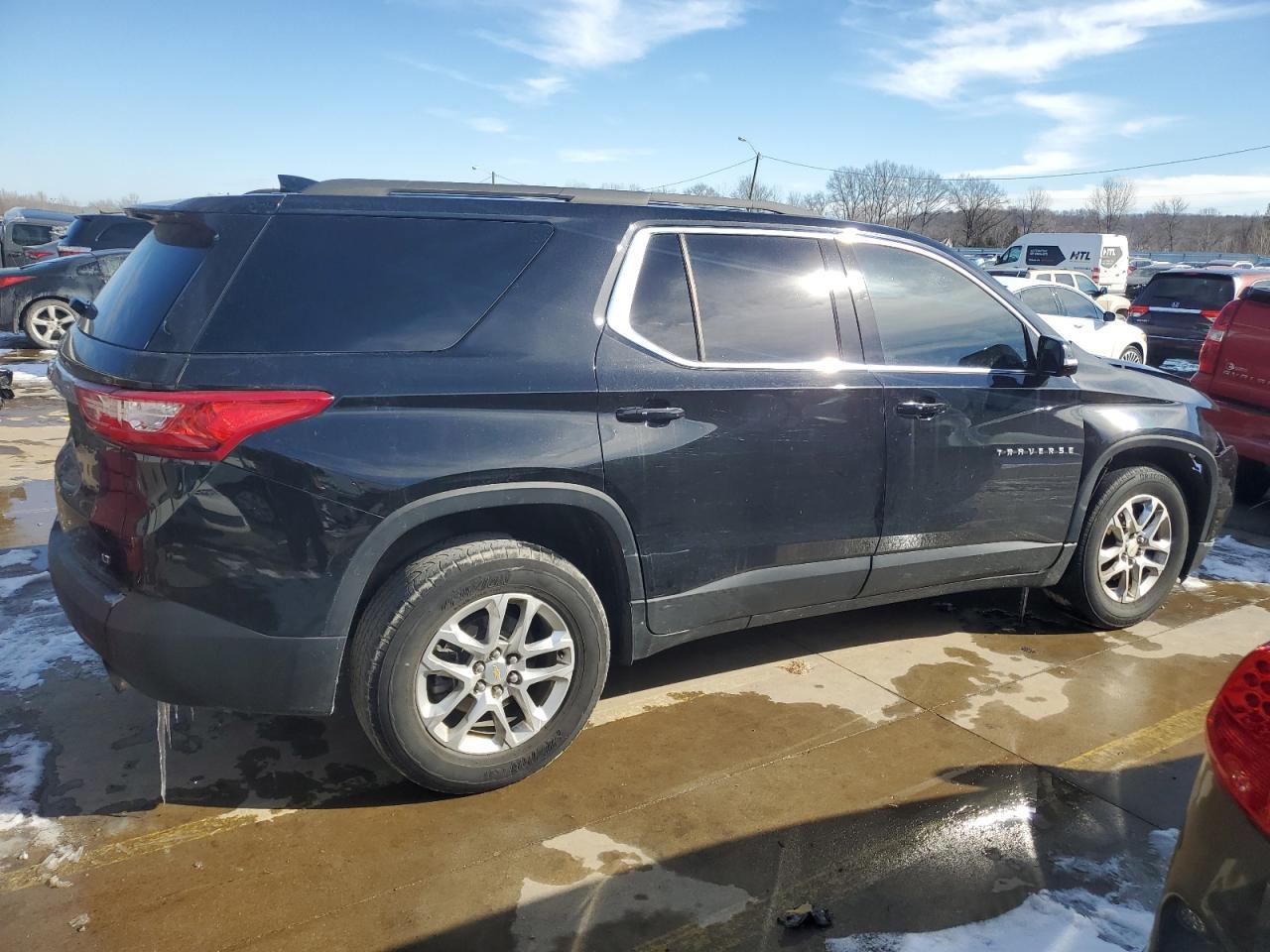 2020 CHEVROLET TRAVERSE L - Фото 3