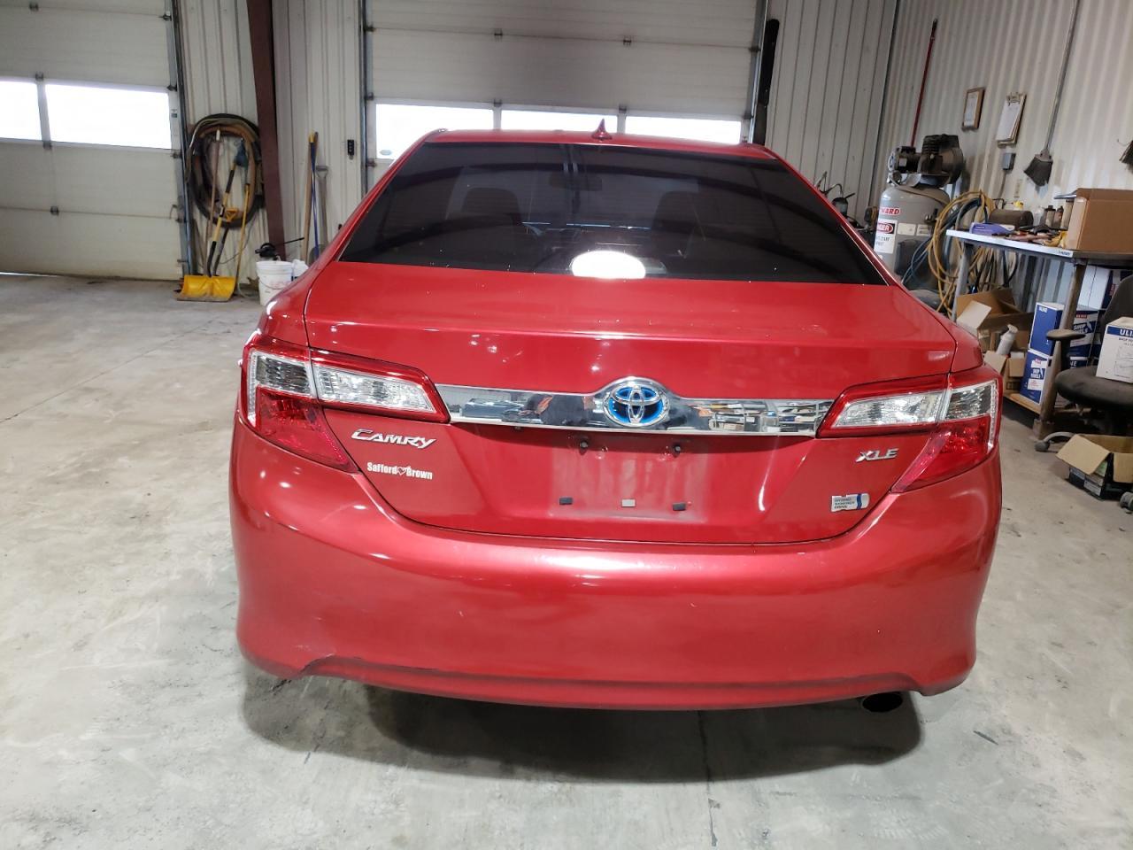 2012 TOYOTA CAMRY HYBR - Фото 6