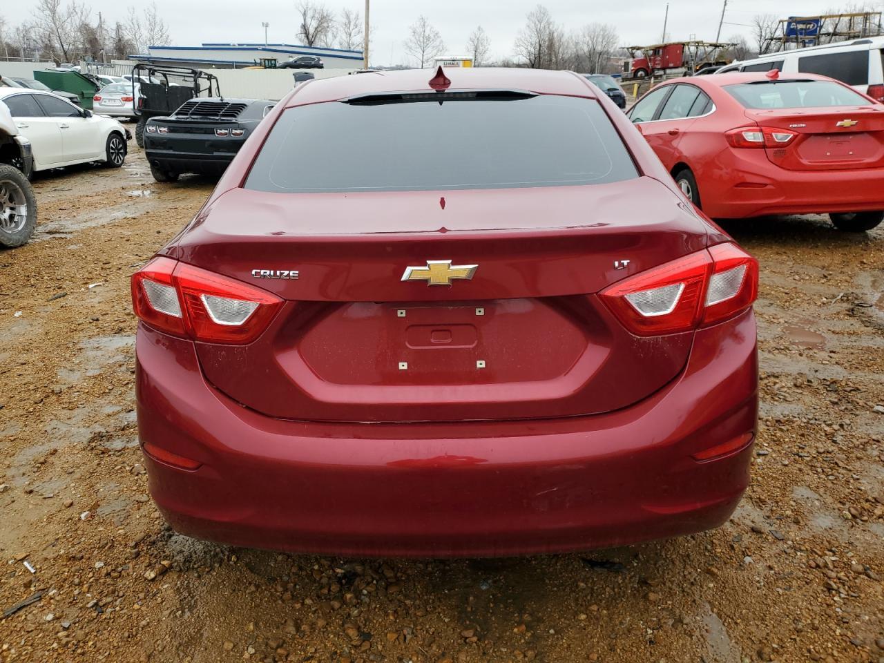 2017 CHEVROLET CRUZE LT - Image 6